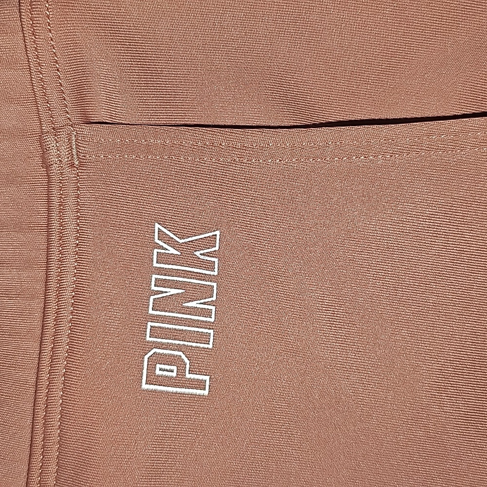Pink pants size Large 💓